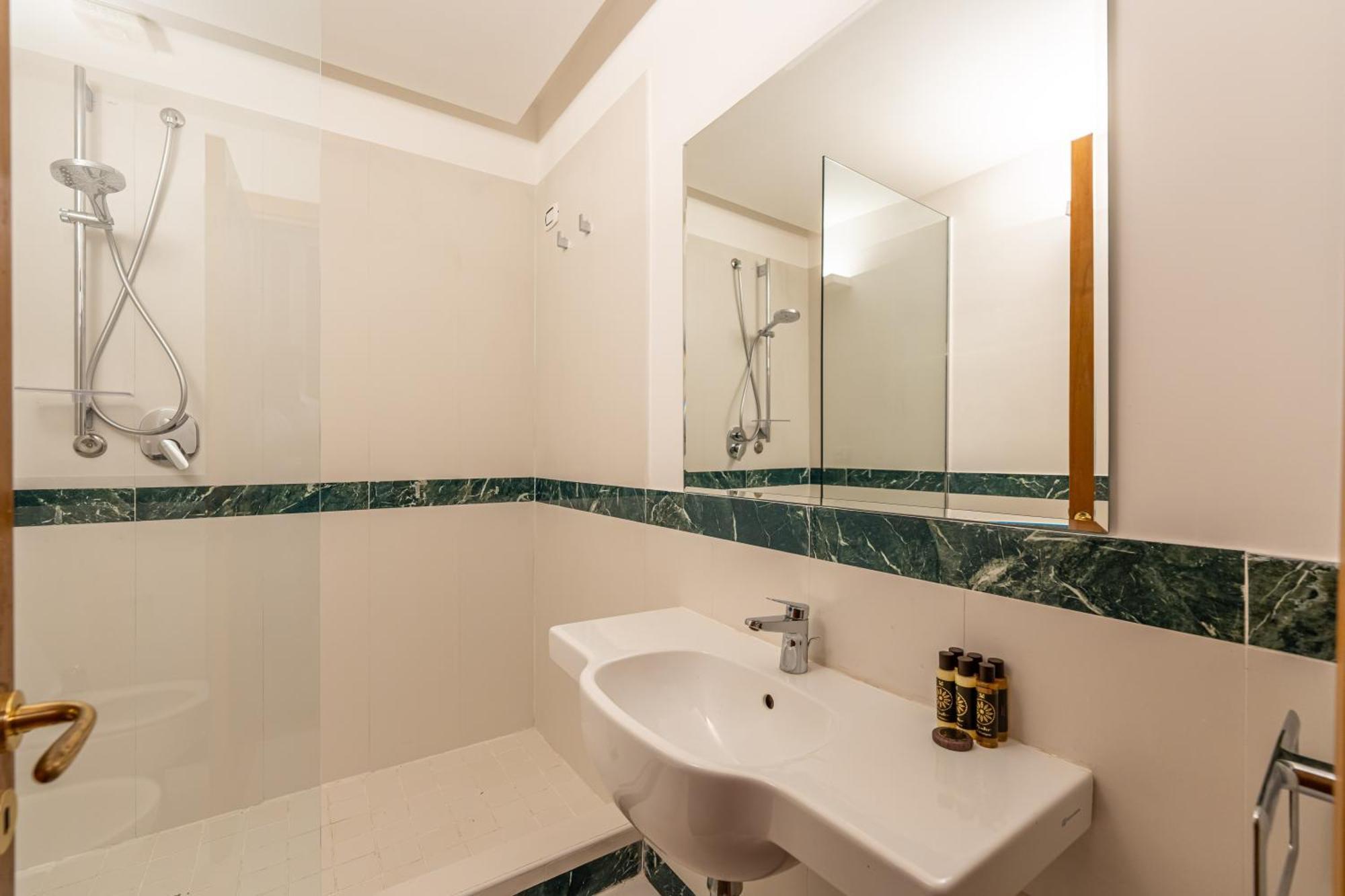 Corte Satriano Residence Neapel Rum bild